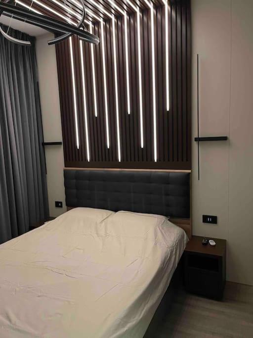 Ath Modern Homes - Luxury Apartment In The City Center Yaş Dış mekan fotoğraf