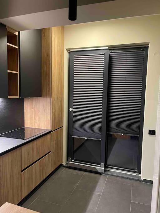 Ath Modern Homes - Luxury Apartment In The City Center Yaş Dış mekan fotoğraf
