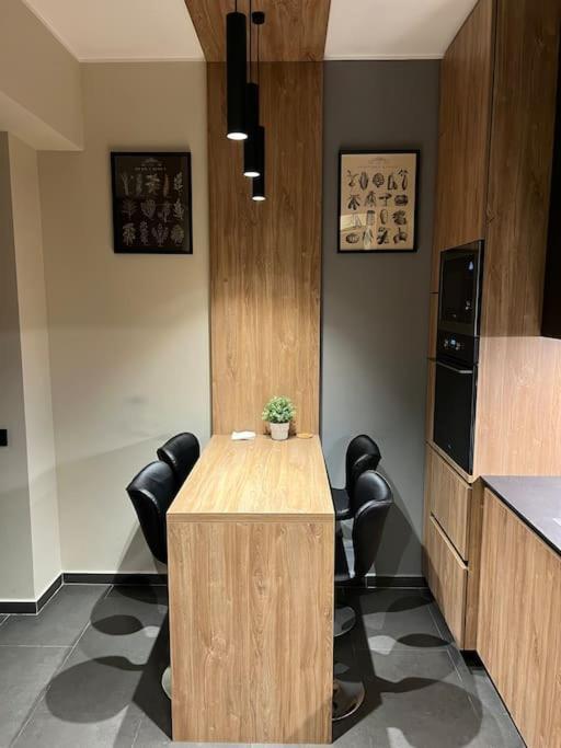Ath Modern Homes - Luxury Apartment In The City Center Yaş Dış mekan fotoğraf
